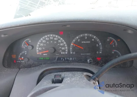 2001 Ford F-150 King Ranch Edition/Lariat/Xlt from USA, damaged, VIN 1FTRW08L21KB85033